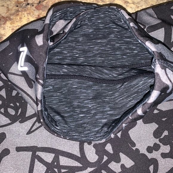 Capri’s - Picture 4 of 4